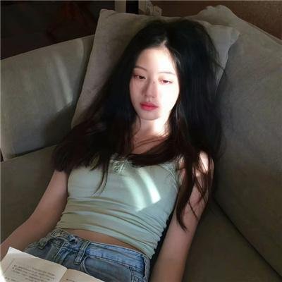 关于莉莉周的一切